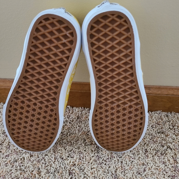 Womens yellow Vans - Picture 5 of 5